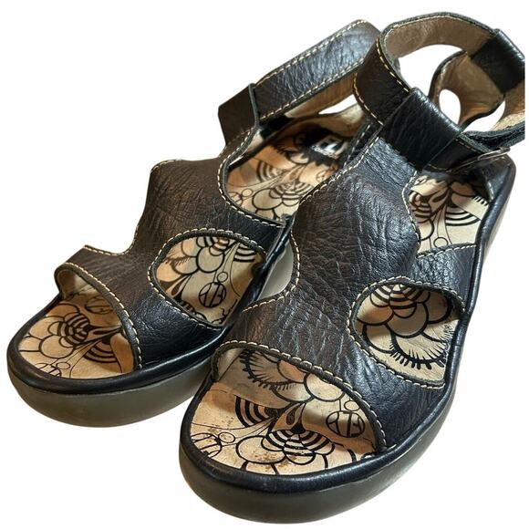 FLY London Platform Sandals Black - Size 37 - EUC! - Picture 2 of 10